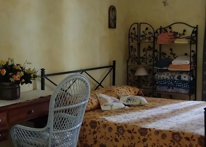 La Casa Di Mariu 住宿加早餐酒店 富尔纳里